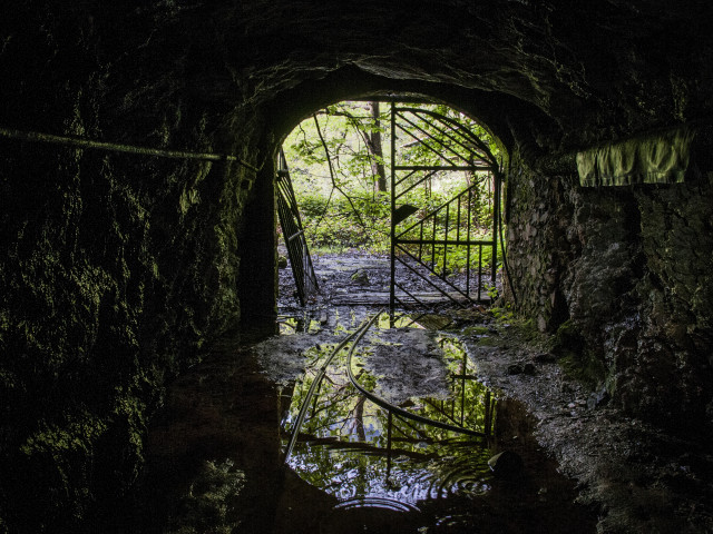 TUSCANY'S ABANDONED MINES